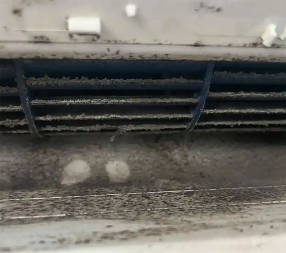 湟源空调吹的风有股烧焦味是怎么回事